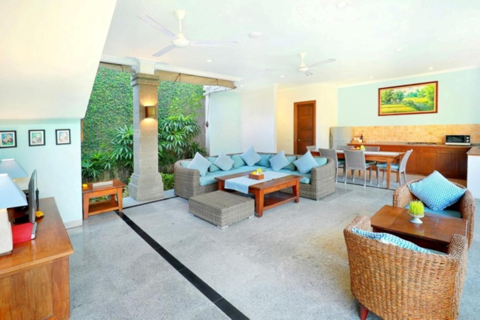 Kecapi Villa Seminyak By Ini Vie Hospitality Exterior photo