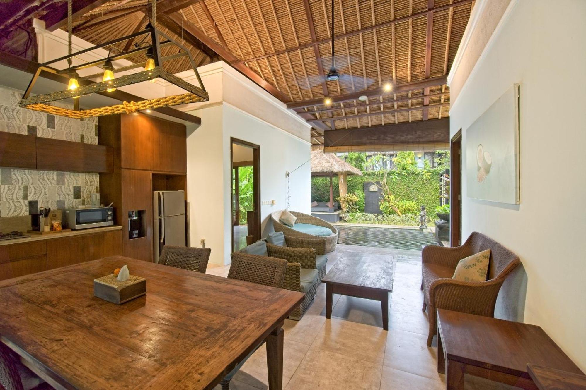 Kecapi Villa Seminyak By Ini Vie Hospitality Exterior photo