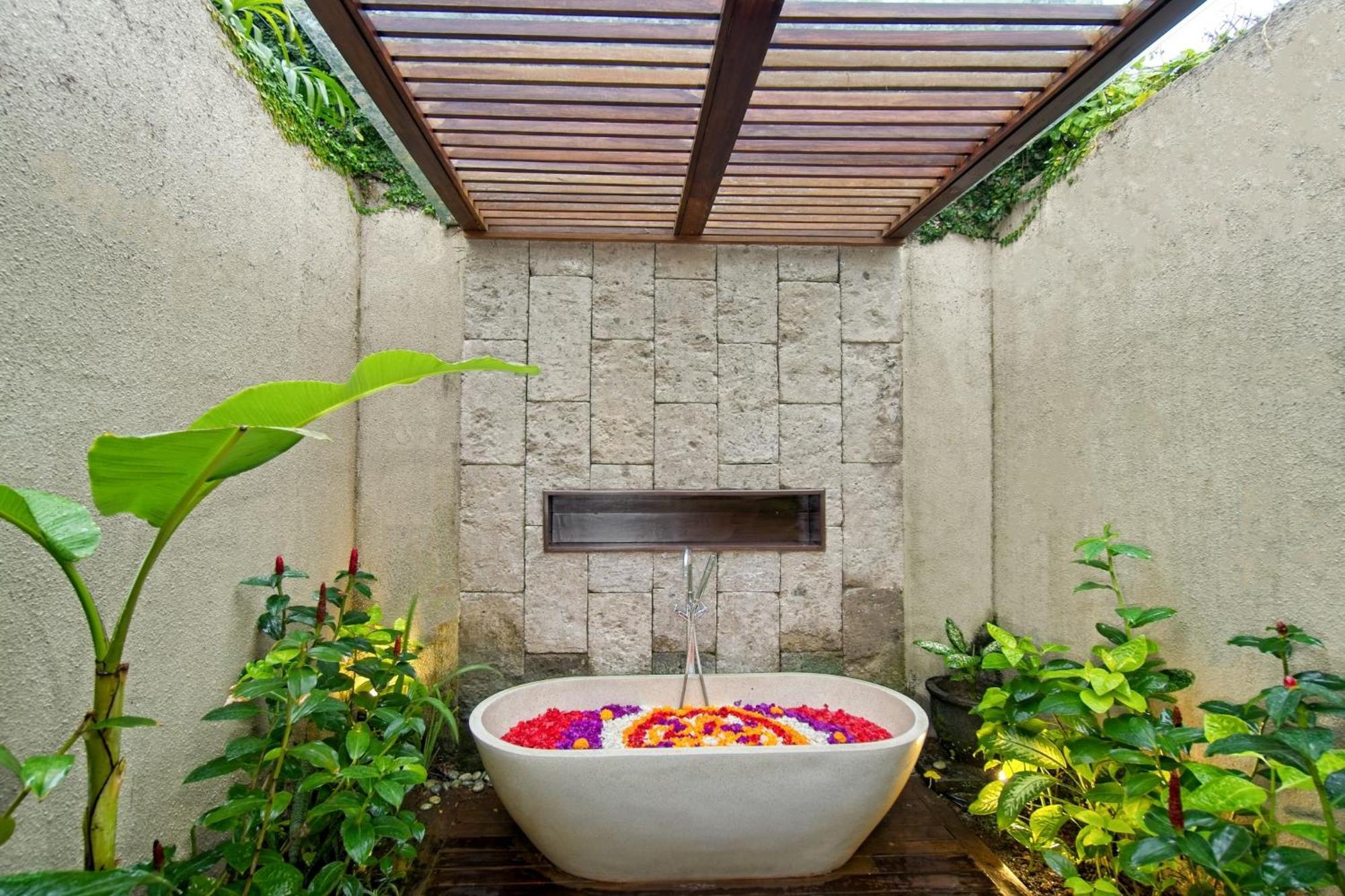 Kecapi Villa Seminyak By Ini Vie Hospitality Exterior photo